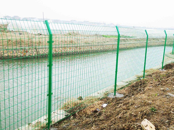 水源地防護網(wǎng)圖片3 水源地防護網(wǎng)圖片3