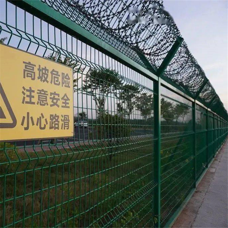 機(jī)場(chǎng)圍界網(wǎng)案例展示圖片2 機(jī)場(chǎng)圍界網(wǎng)案例展示圖片2