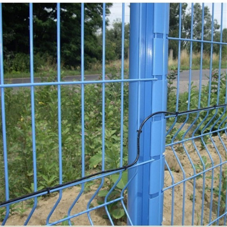 桃型柱護(hù)欄網(wǎng)案例展示圖片3 桃型柱護(hù)欄網(wǎng)案例展示圖片3